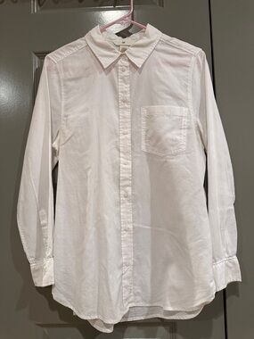 H&M White Lightweight Long-Sleeve Button-Down Shirt
